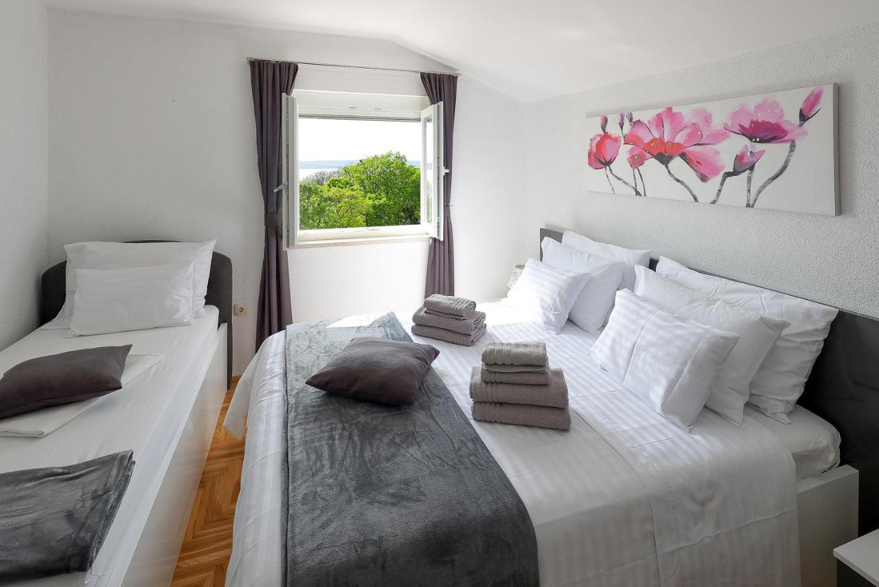 Apartments Alen Crikvenica Luaran gambar